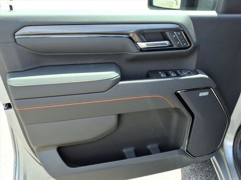 New 2026 GMC Sierra 2500 AT4 w/ AT4 Preferred Package AWD/4WD image 9