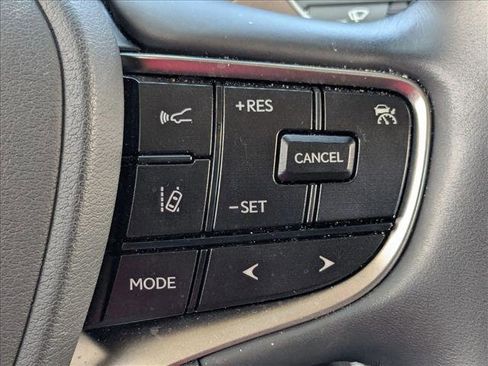 Used 2025 Lexus ES 300h w/ Premium Package image 11