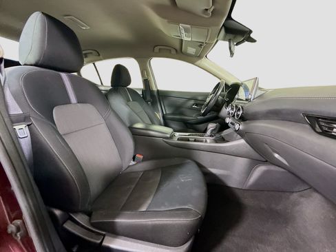 Used 2022 Nissan Sentra SV FWD image 29