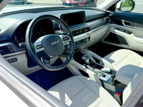 Used 2022 Kia Telluride EX w/ EX Premium Package AWD/4WD image 14