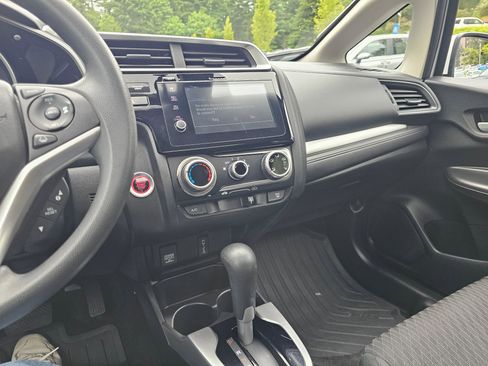 Used 2018 Honda Fit EX image 29