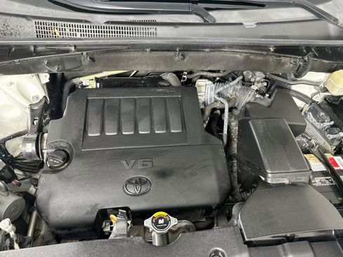 Used 2016 Toyota Highlander XLE FWD image 35