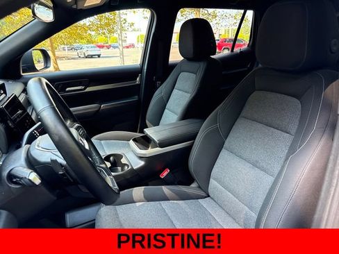 Used 2025 GMC Terrain Elevation AWD/4WD image 14