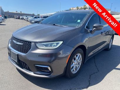 Used 2022 Chrysler Pacifica Touring-L