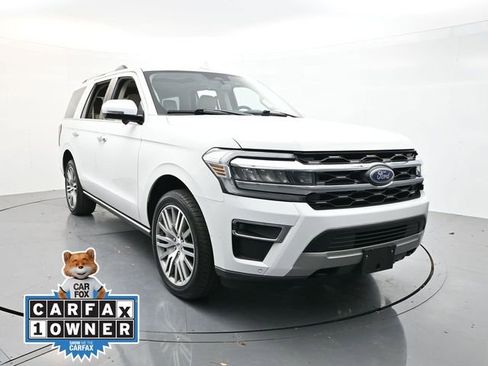 Used 2023 Ford Expedition Limited image 1