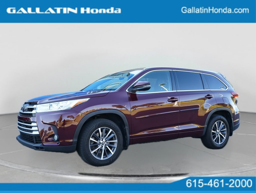 Used 2018 Toyota Highlander XLE AWD/4WD image 1