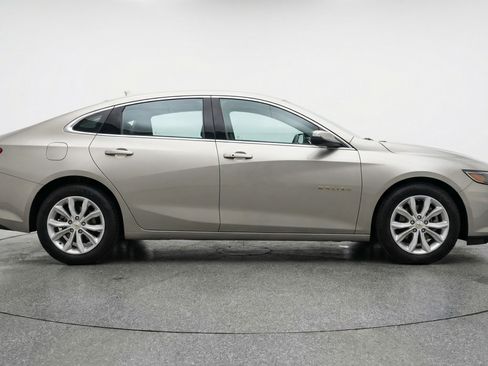 Used 2024 Chevrolet Malibu LT FWD image 11