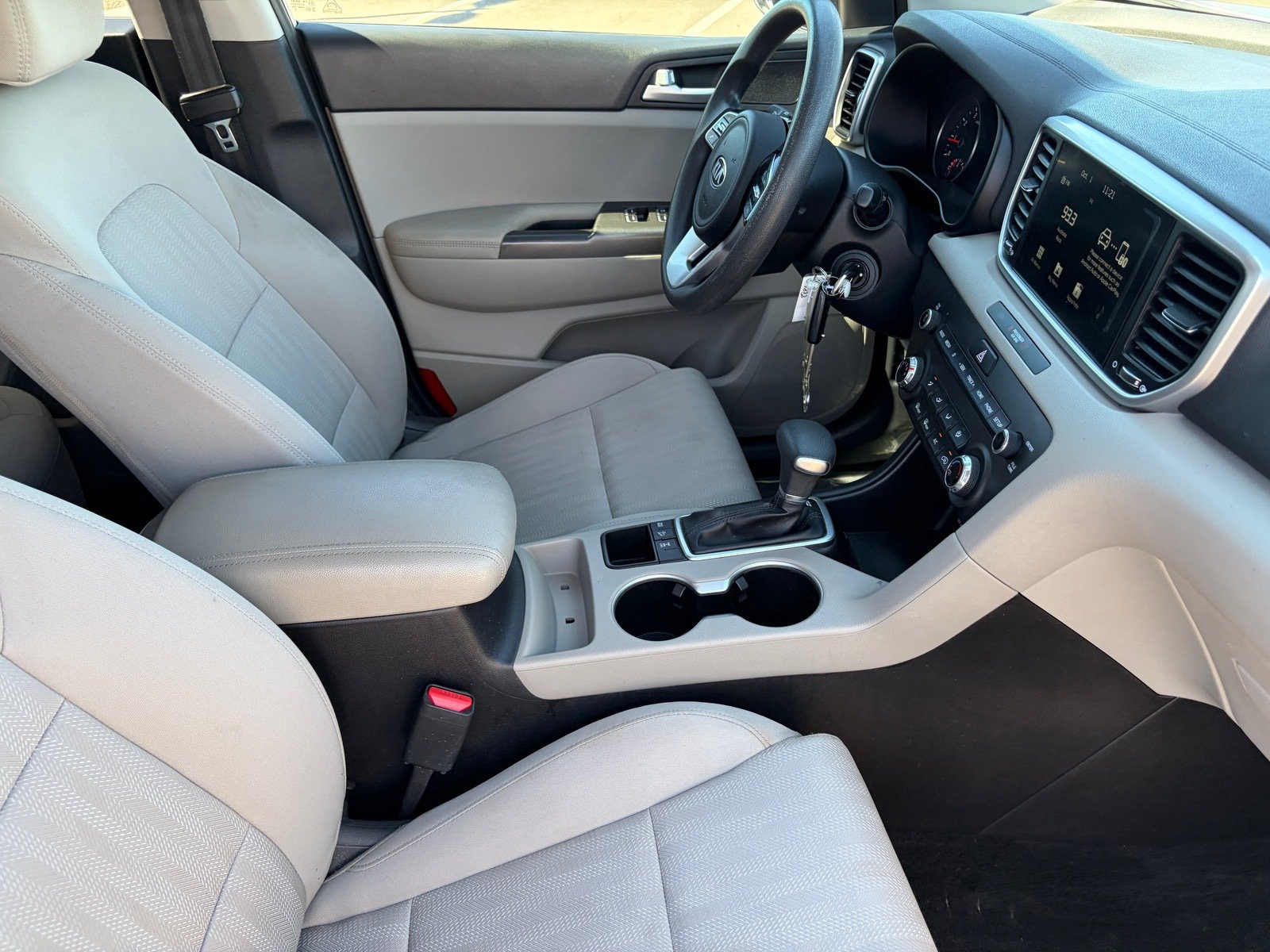 Used 2020 Kia Sportage LX AWD/4WD image 11