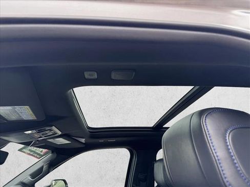 Used 2025 Toyota Sequoia Platinum image 11