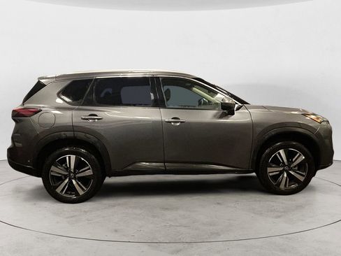 Used 2026 Nissan Rogue SL AWD/4WD image 7