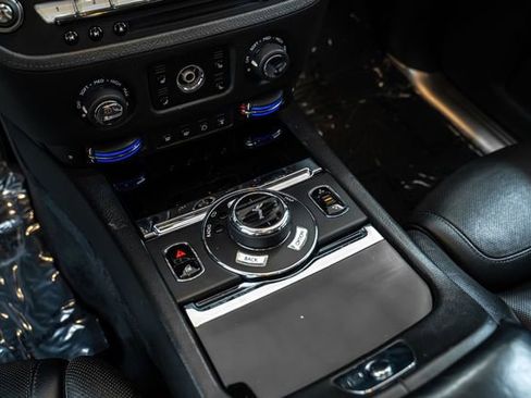 Used 2016 Rolls-Royce Ghost RWD image 30