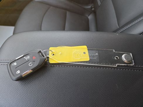 Used 2024 GMC Terrain SLT image 28