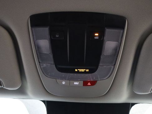 Used 2023 Kia Sorento EX image 30