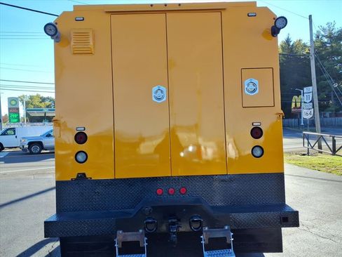 Used 2018 RAM 5500 Tradesman w/ Power & Remote Entry Group image 6