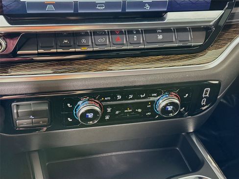 New 2026 GMC Sierra 1500 Elevation w/ Preferred Package AWD/4WD image 10
