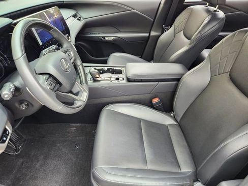 Used 2024 Lexus RX 350 Premium w/ Kick Sensor & Tow Package AWD/4WD image 13