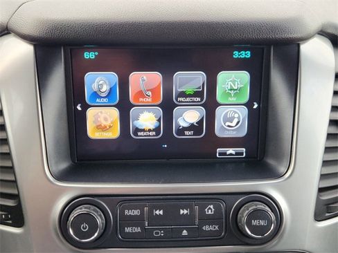 Used 2018 Chevrolet Suburban LT image 16