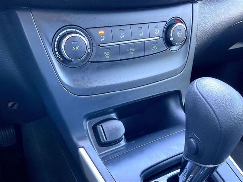 Used 2018 Nissan Sentra S image 25