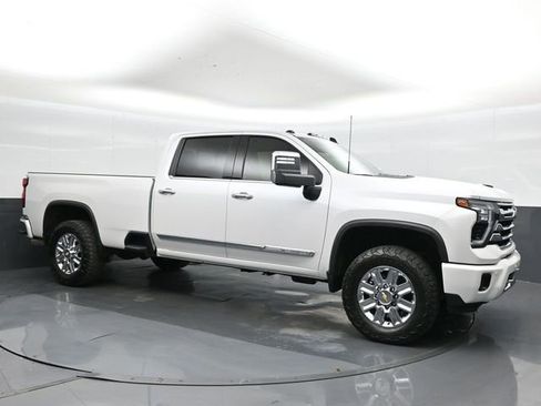 Used 2024 Chevrolet Silverado 3500 High Country w/ High Country Premium Package image 1