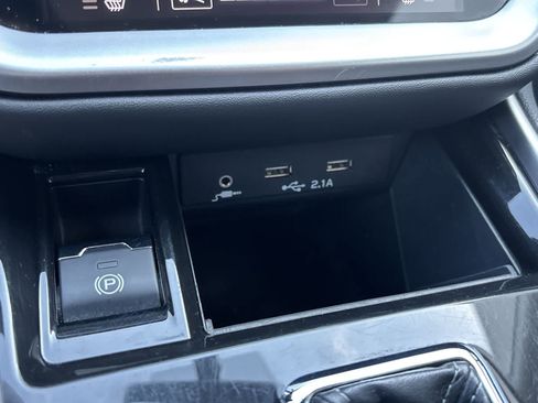 Used 2021 Subaru Outback Premium w/ Popular Package #1 AWD/4WD image 22