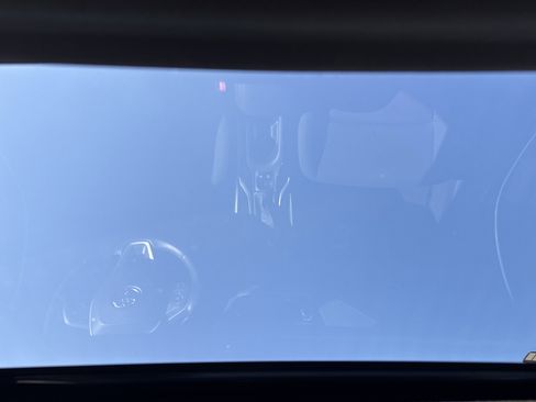 Used 2020 Toyota Corolla SE image 26