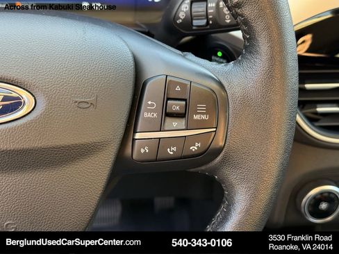 Used 2020 Ford Escape SE Sport image 21