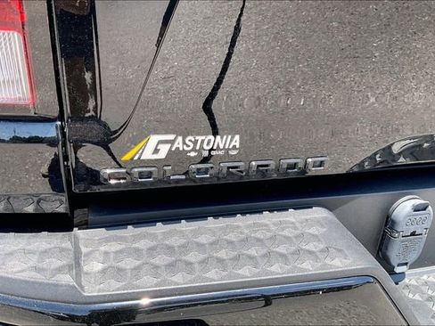 Used 2023 Chevrolet Colorado Trail Boss w/ Advanced Trailering Package AWD/4WD image 22