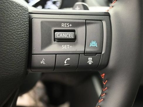 Used 2026 Nissan Rogue SV AWD/4WD image 31
