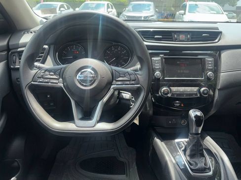 Used 2020 Nissan Rogue S AWD/4WD image 12