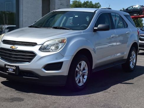 Used 2017 Chevrolet Equinox LS FWD image 15