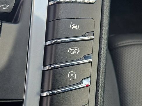 Used 2021 Porsche Macan S AWD/4WD image 26