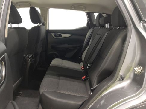 Used 2019 Nissan Rogue Sport S w/ Appearance Package image 18