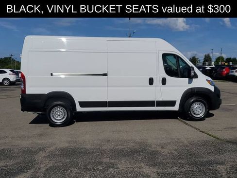 Used 2025 RAM ProMaster 2500 w/ Convenience Group FWD image 10