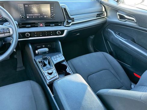 Used 2024 Kia Sportage LX image 21