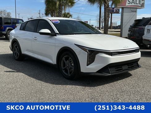 Used 2025 Kia K4 LXS image 7