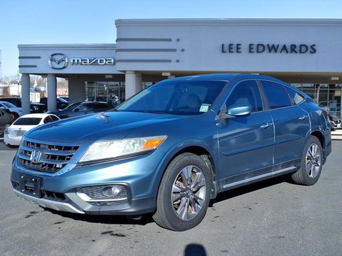 Used 2014 Honda Crosstour EX image 1