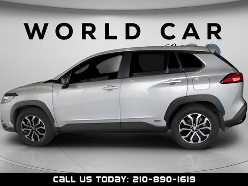 Used 2024 Toyota Corolla Cross AWD Hybrid image 4