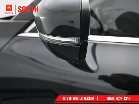 Used 2023 INFINITI QX60 Luxe image 48