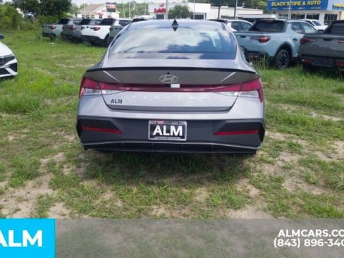 Certified 2025 Hyundai Elantra Sport image 6