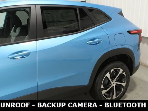 New 2026 Chevrolet Trax RS w/ Sunroof Package image 10