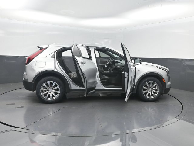 Used 2022 Cadillac XT4 Premium Luxury w/ Safety Alert Package FWD image 36