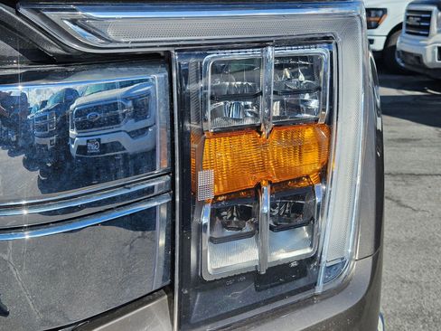 Used 2021 Ford F150 Lariat w/ Equipment Group 501A Mid AWD/4WD image 12