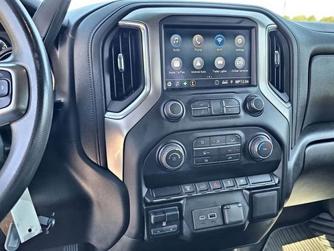 Used 2022 Chevrolet Silverado 2500 LT w/ Snow Plow Prep/Camper Package AWD/4WD image 24