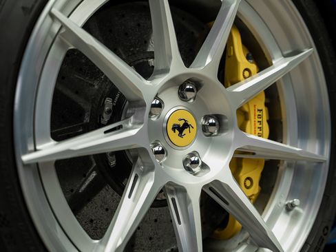 Used 2018 Ferrari 488 Spider RWD image 26