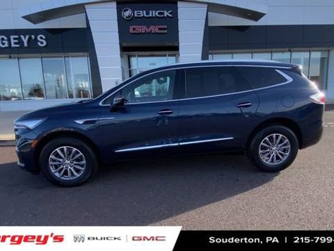 Certified 2023 Buick Enclave Essence image 5