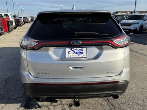 Used 2017 Ford Edge SE image 8