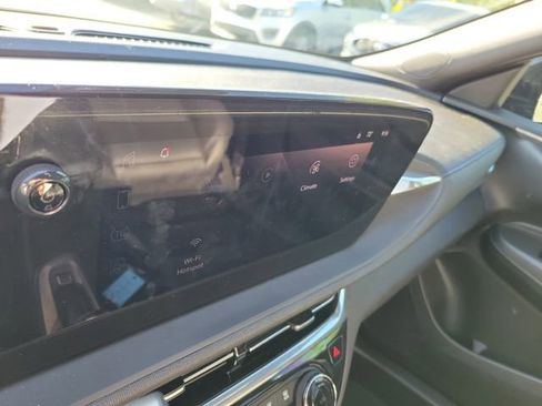 Used 2024 Buick Envista Sport Touring w/ Convenience I Package FWD image 22