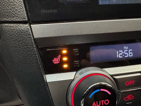 Used 2016 Subaru Outback 2.5i Premium image 16