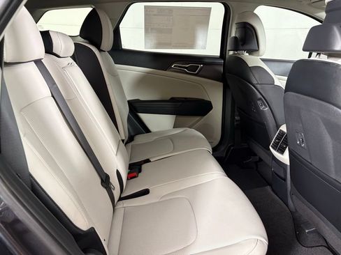 New 2026 Kia Sportage EX FWD image 17