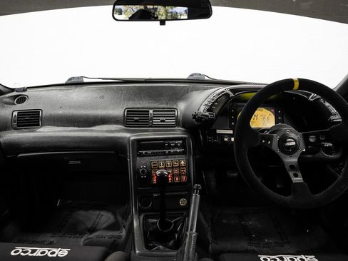 Used 1991 Nissan Other Nissan Models image 36